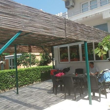 Mona&Mike Apartments Tivat Kültér fotó